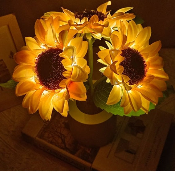 Sunflower LED Lamp 🌻 - Soft Light &amp; Elegant Decoration