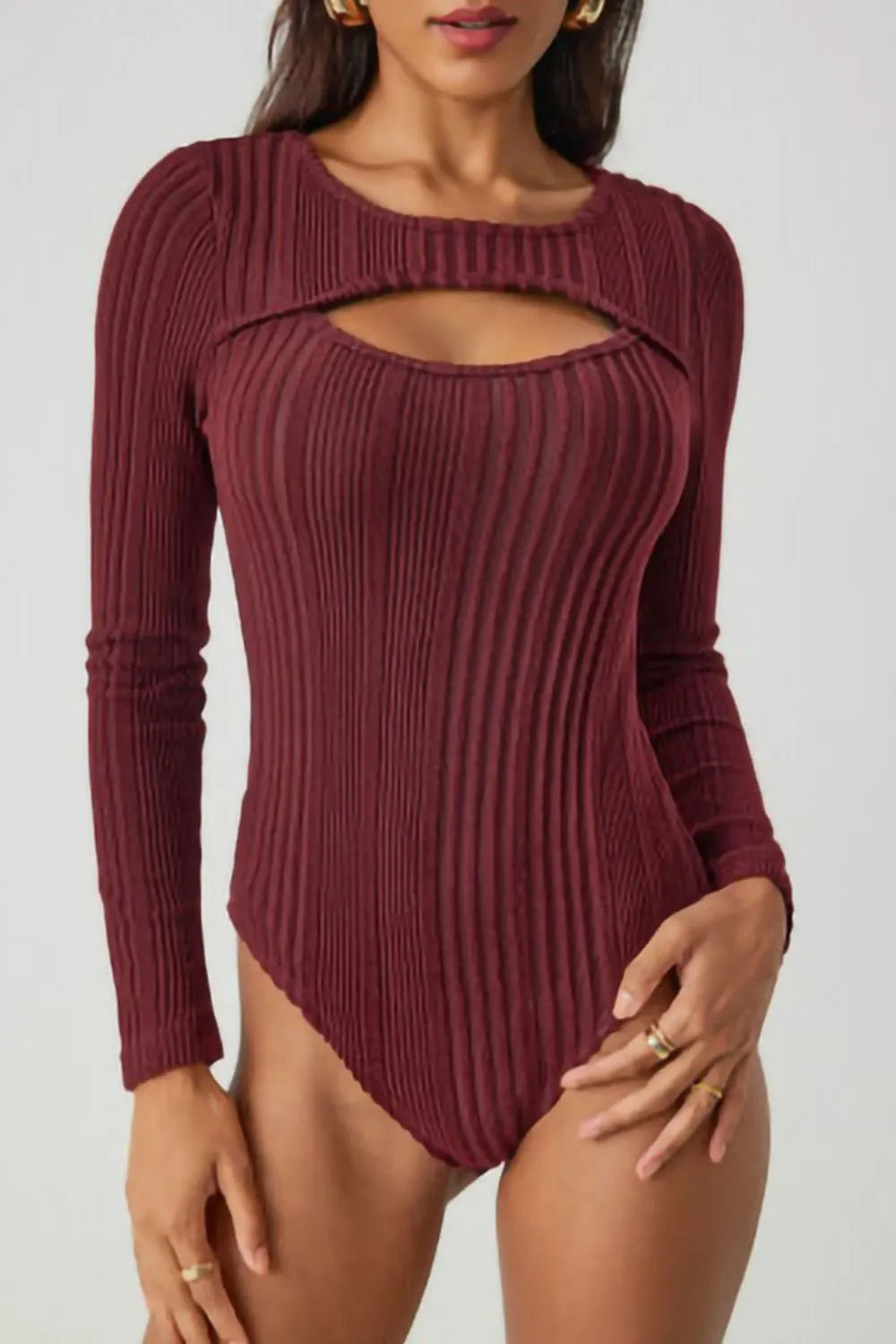 Ribbed Cutout Bodysuit – Élégance et Tendance au Quotidien