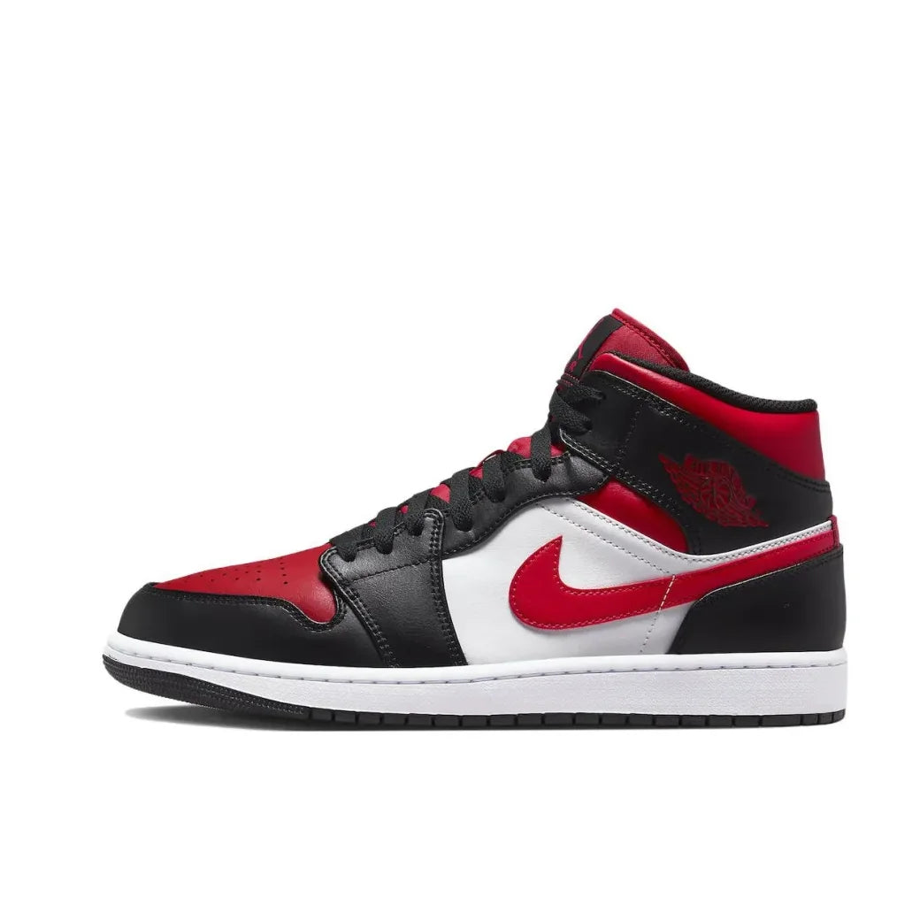 🔥 Nike Air Jordan 1 Mid – Légende Rétro en Noir & Rouge | Sneakers Iconiques 🏀