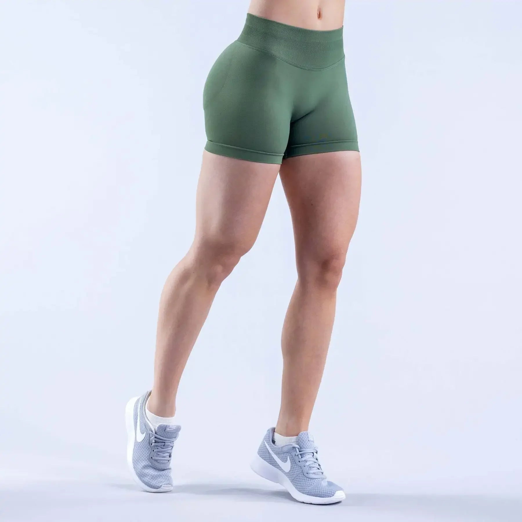 Impact Shorts – Seamless Sports Shorts