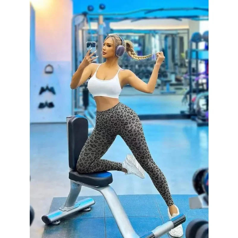 Women's V-Neck Leopard Leggings – Sculpting &amp; Sexy 🐆🔥