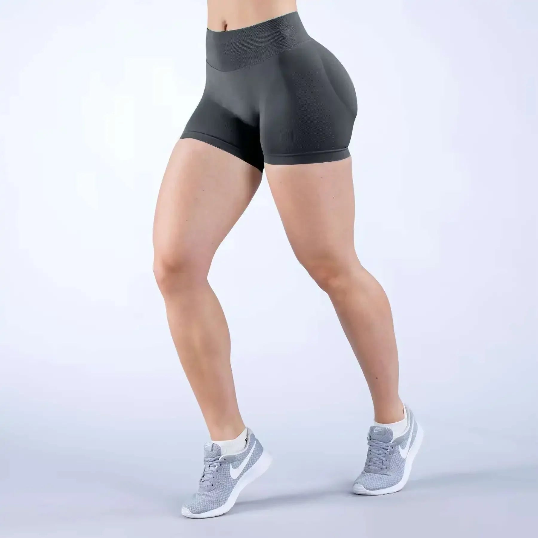 Impact Shorts – Seamless Sports Shorts