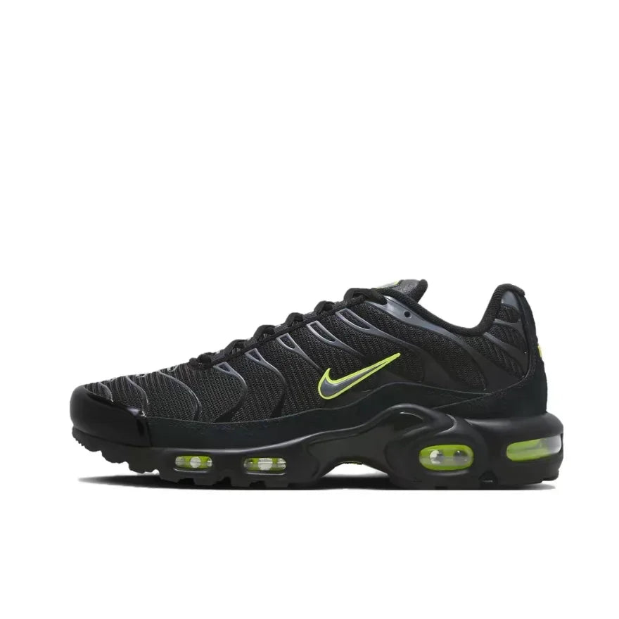 Nike Air Max Plus TN : Le Must-Have Alliant Style, Confort et Performance !