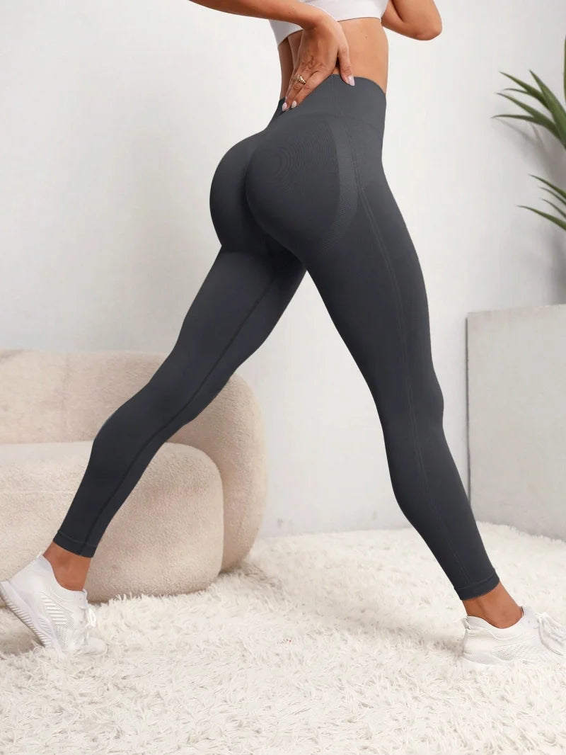 Seamless Women's Sports Leggings - Sculpting and Shaping