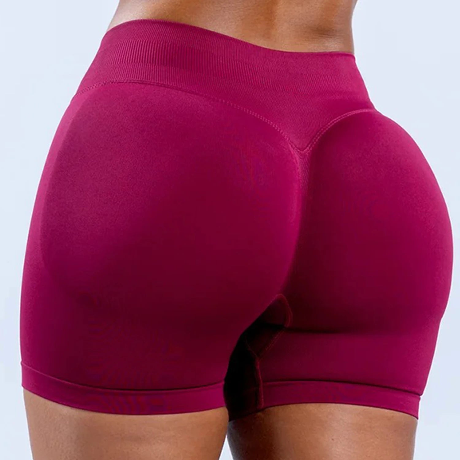 Seamless Impact Shorts – Enhance Your Curves in Style